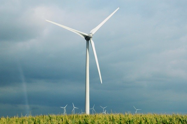 inwestowanie w elektrownie wiatrowe